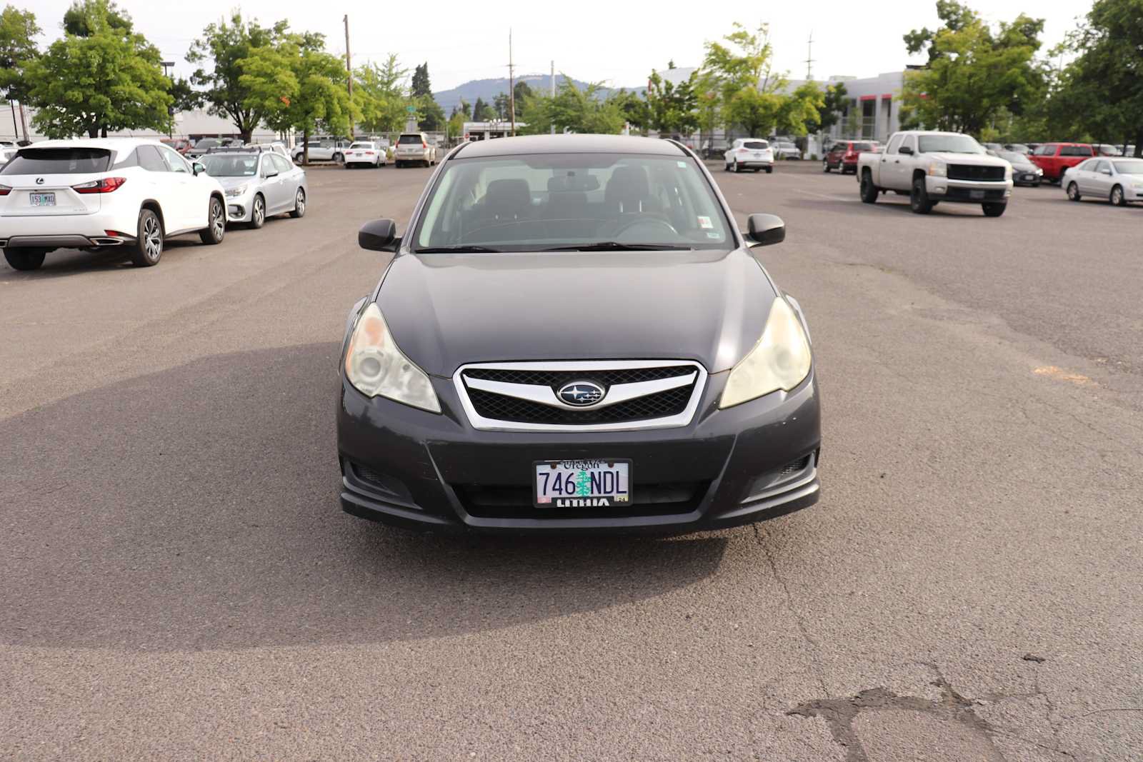 Used 2010 Subaru Legacy 2.5i AWD/4WD image 2