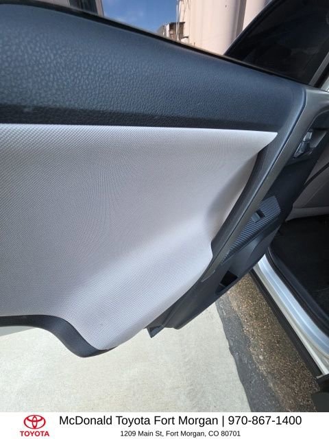 Used 2015 Toyota RAV4 XLE image 15