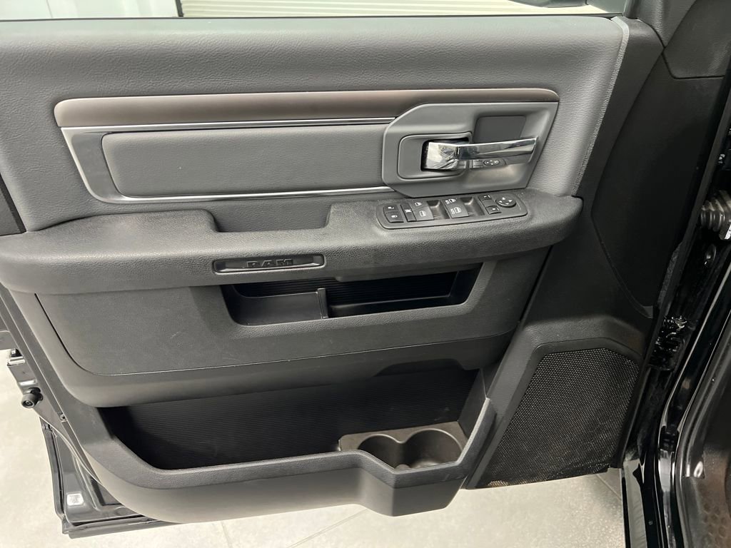 Used 2024 RAM 1500 Classic SLT image 11