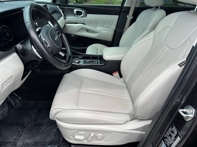 Used 2023 Kia Sorento EX w/ Panoramic Sunroof Package FWD image 23