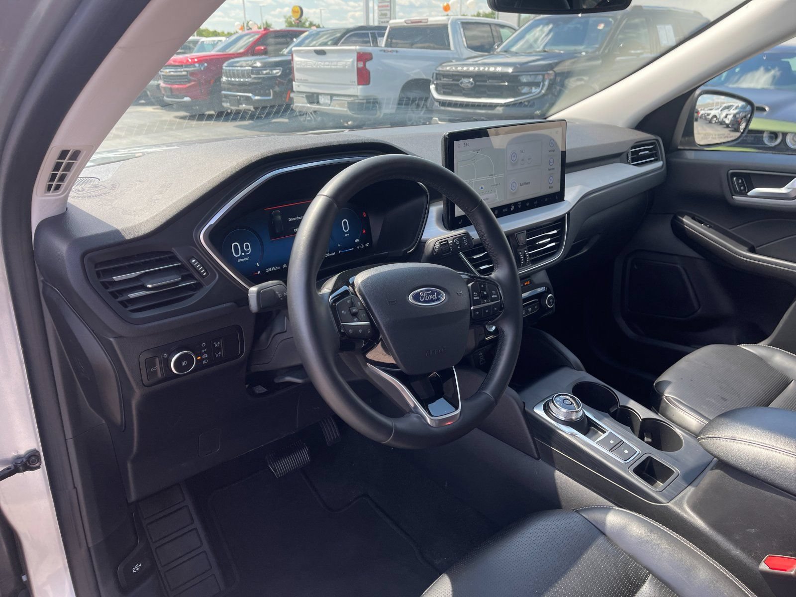 Used 2024 Ford Escape Platinum AWD/4WD image 11