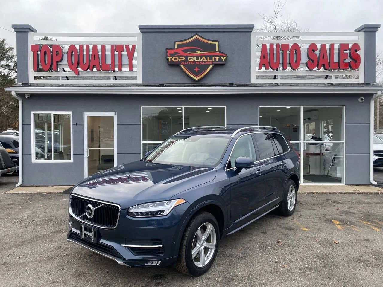 Used 2019 Volvo XC90 T5 Momentum w/ Advanced Package image 1