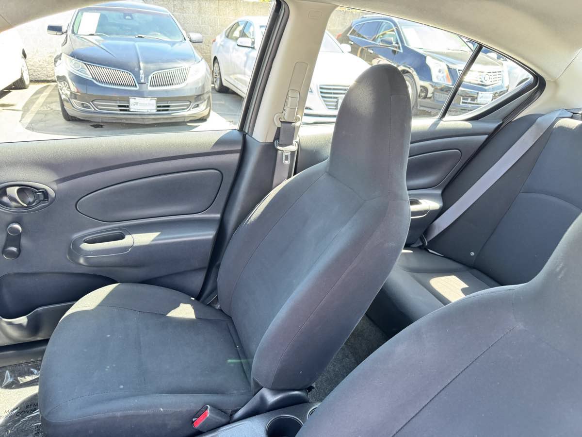 Used 2014 Nissan Versa S Plus FWD image 33