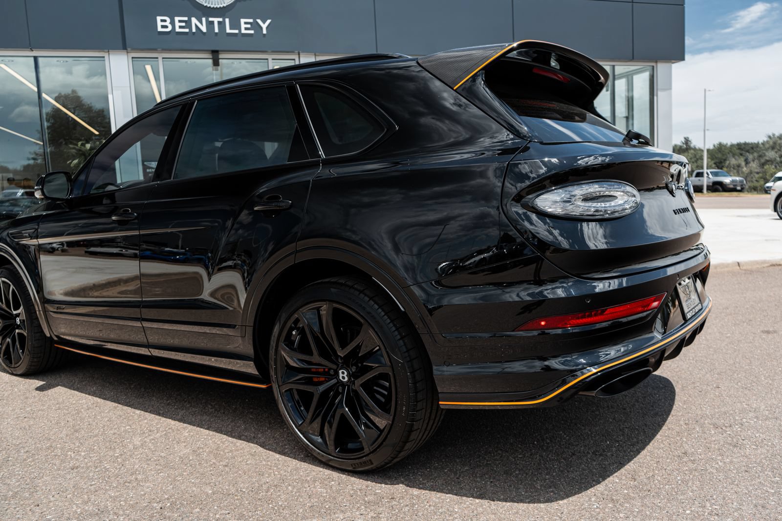 Certified 2026 Bentley Bentayga Speed AWD/4WD image 9