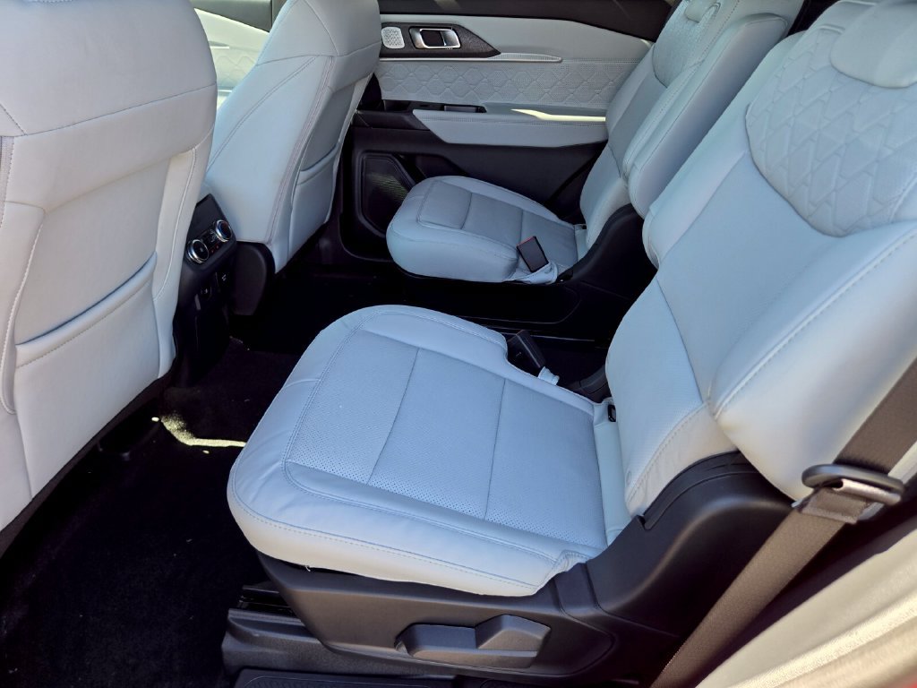 New 2027 Ford Explorer Platinum w/ LUX Leather Package AWD/4WD image 13