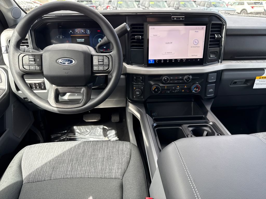 New 2026 Ford F250 XLT w/ XLT Premium Package AWD/4WD image 5