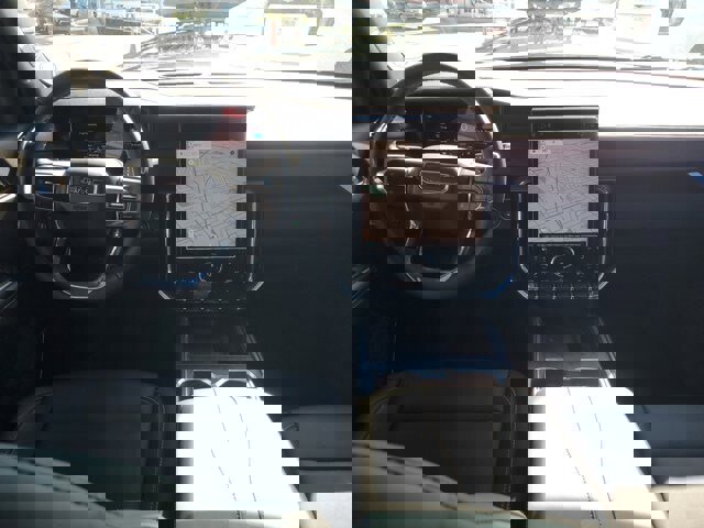 Used 2024 GMC Acadia Elevation w/ Luxury Package image 15