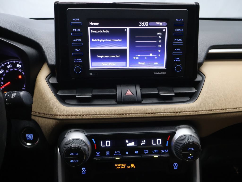 Used 2021 Toyota RAV4 XLE w/ Convenience Package FWD image 22