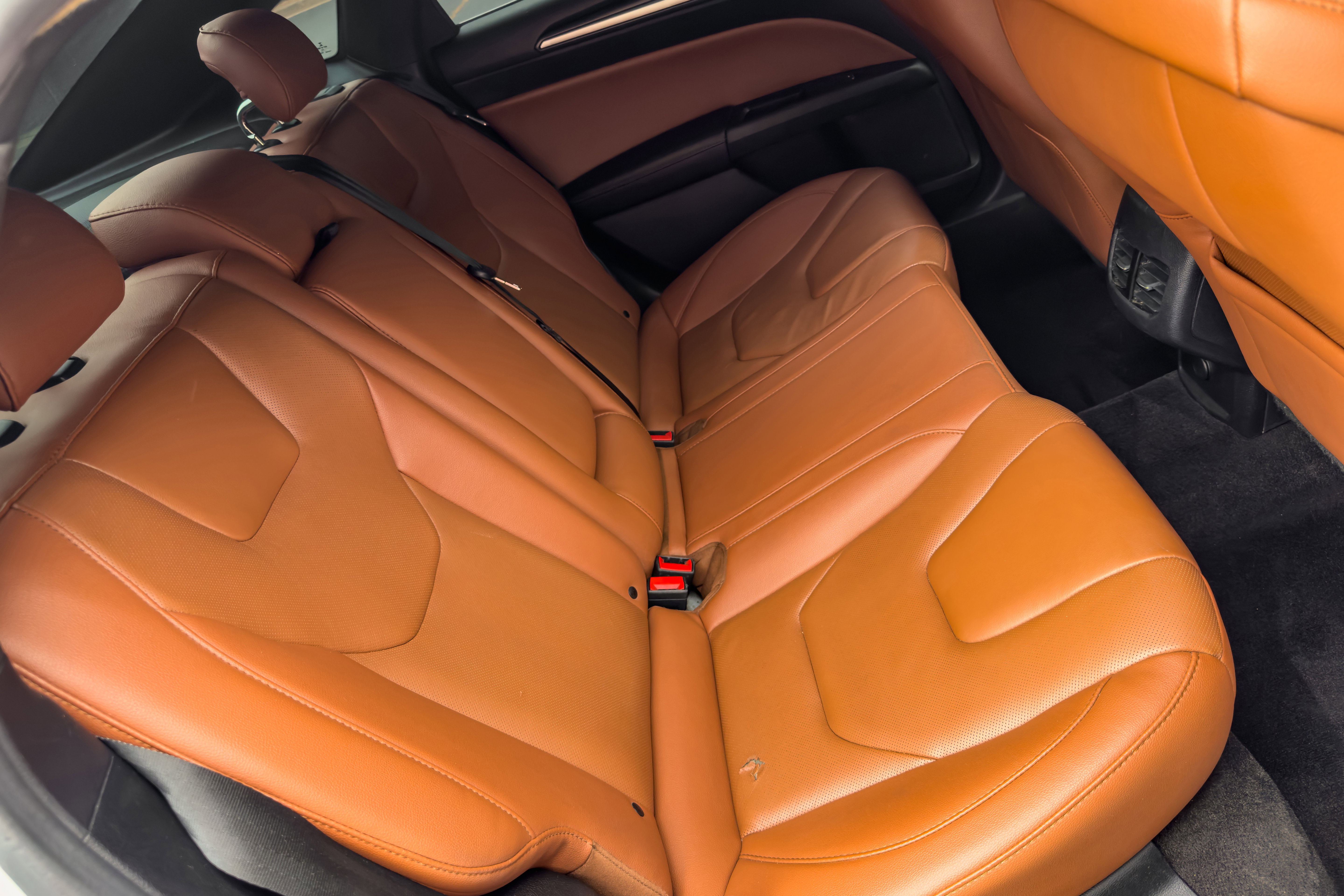 Used 2020 Ford Fusion Titanium image 16