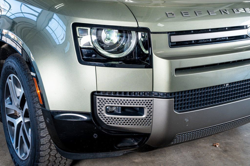 Used 2021 Land Rover Defender 110 X-Dynamic HSE image 19