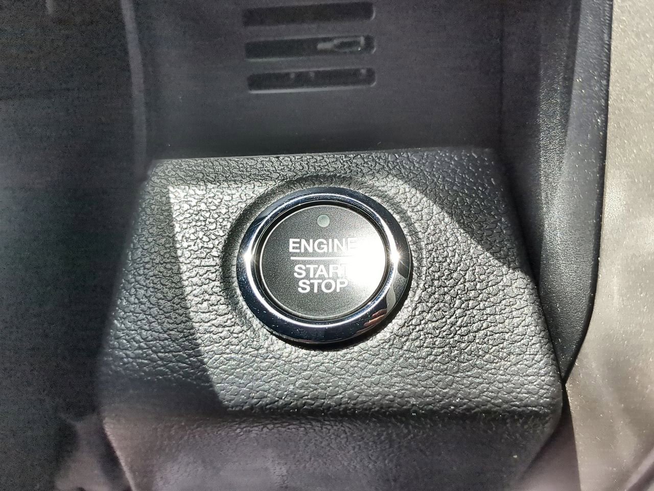 Used 2020 Ford F150 Lariat AWD/4WD image 17