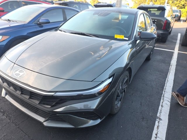 Used 2025 Hyundai Elantra Sport
