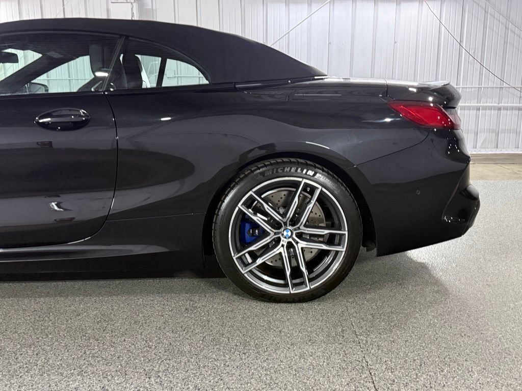 Used 2020 BMW M8 Convertible AWD/4WD image 32