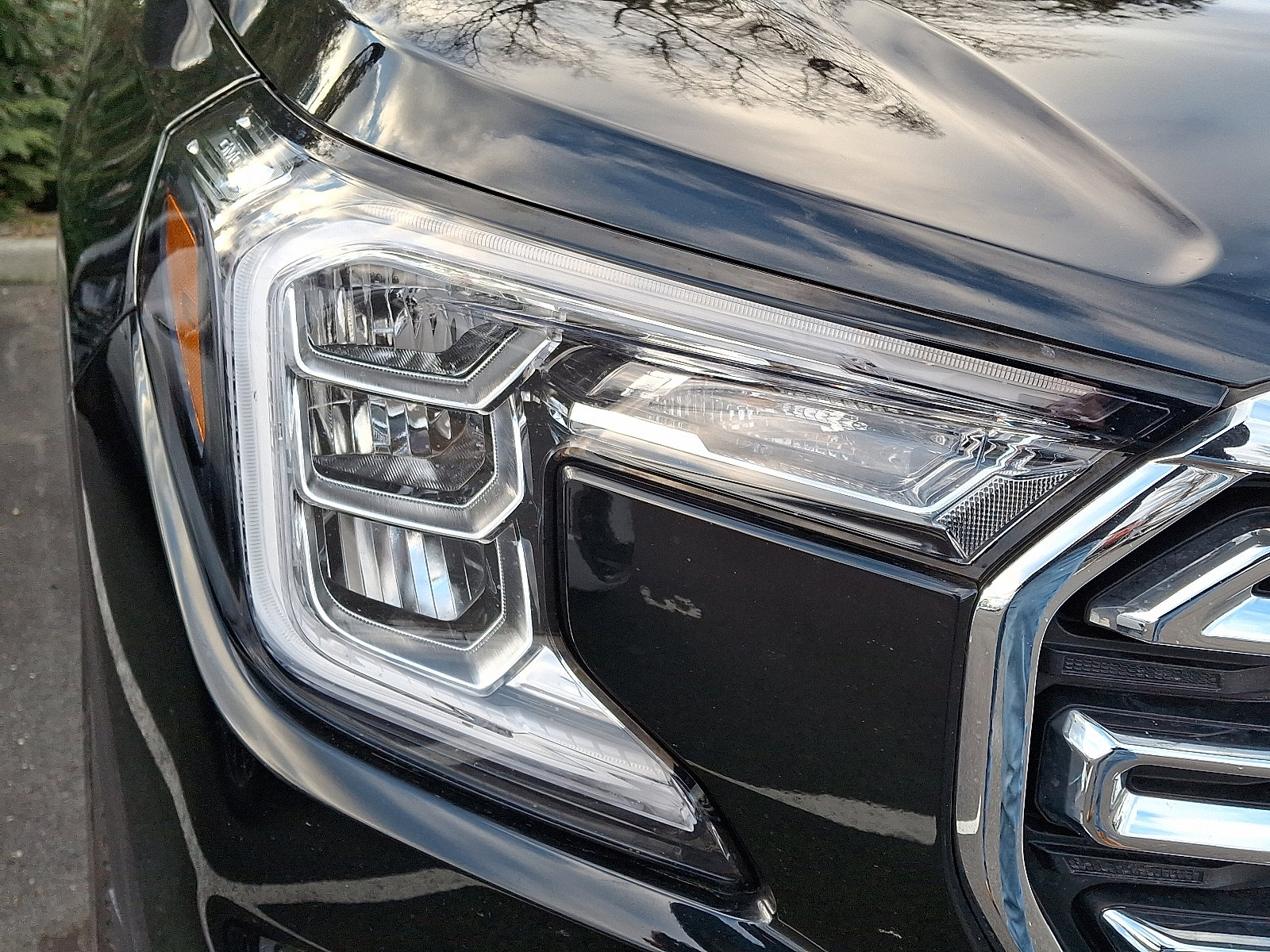 Used 2022 GMC Terrain SLT image 9