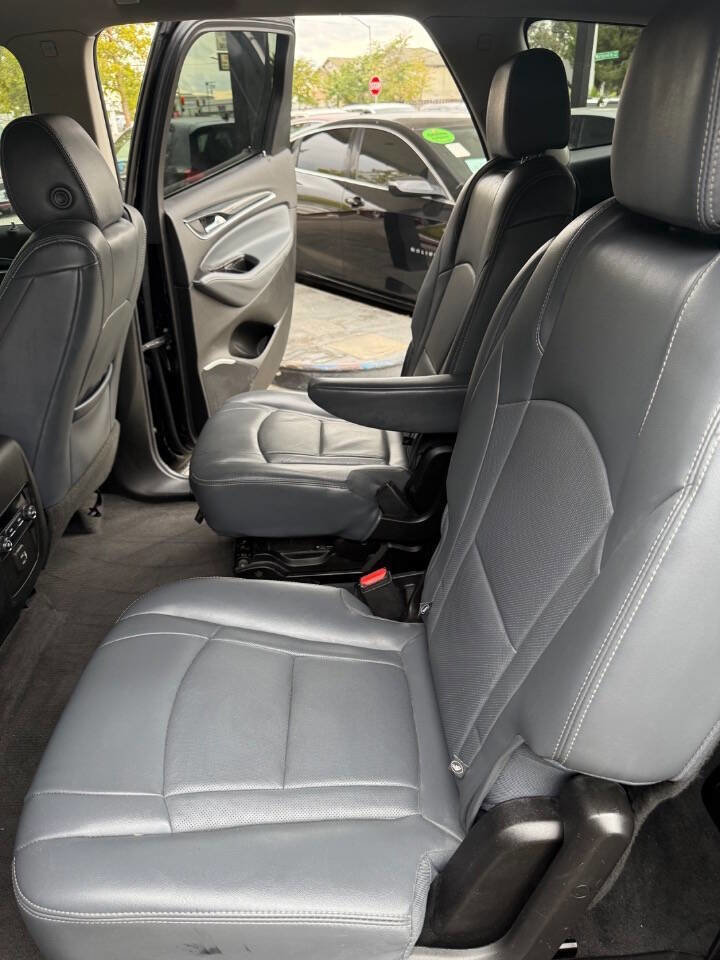 Used 2020 Buick Enclave Essence image 19