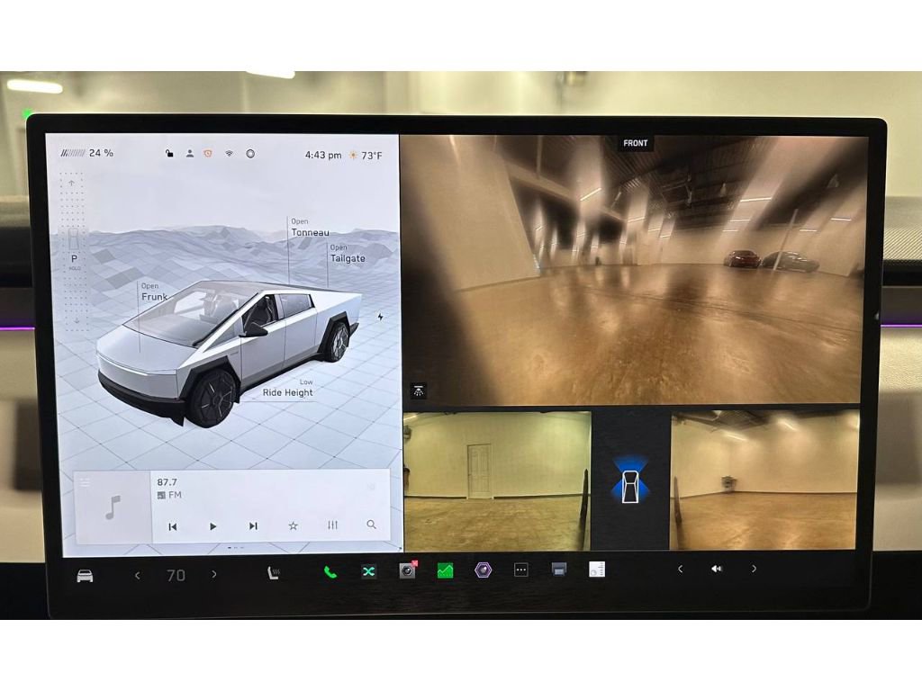 Used 2024 Tesla Cybertruck AWD Crew Cab image 25