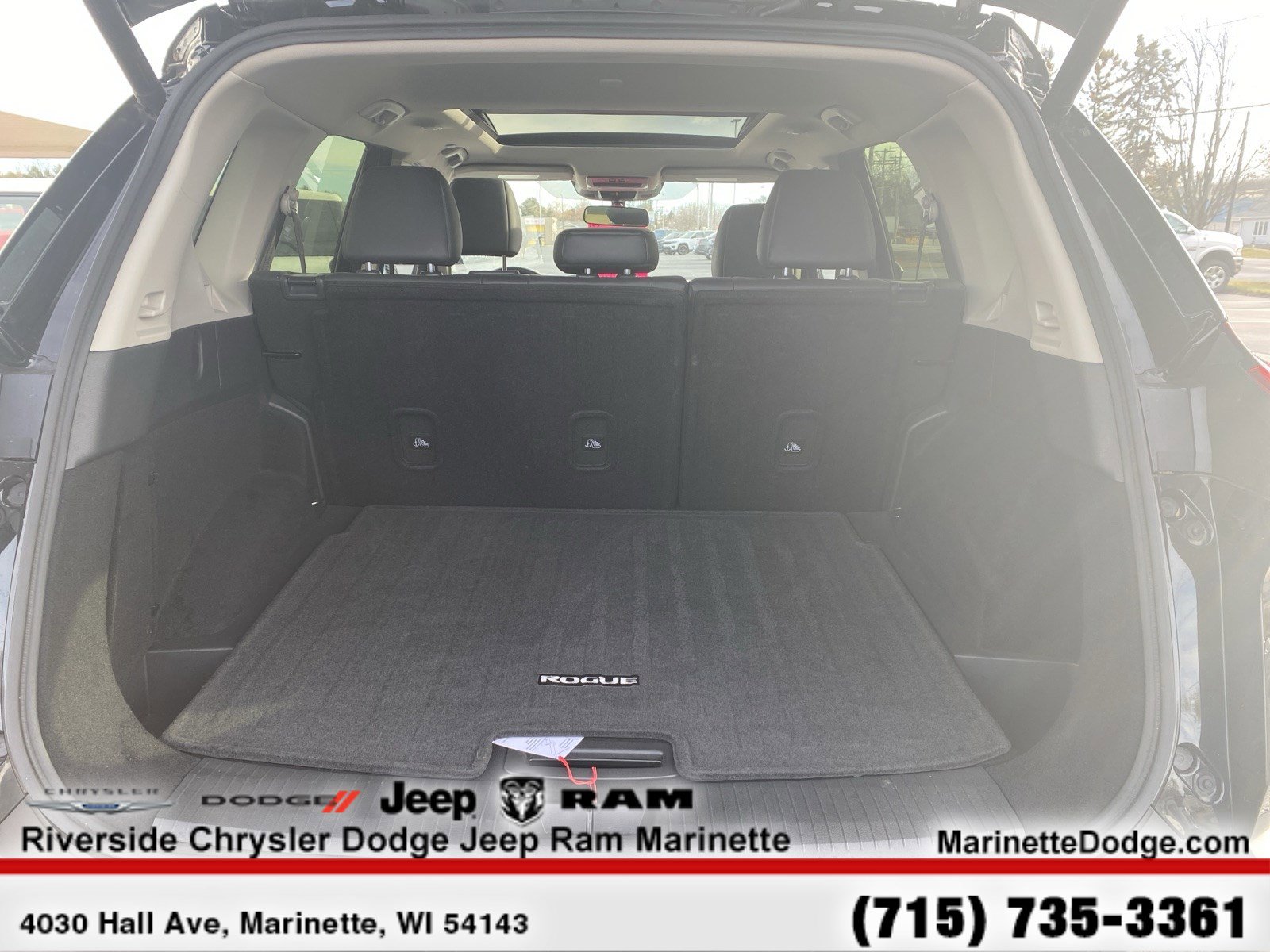 Used 2023 Nissan Rogue SV w/ SV Premium B Package image 9