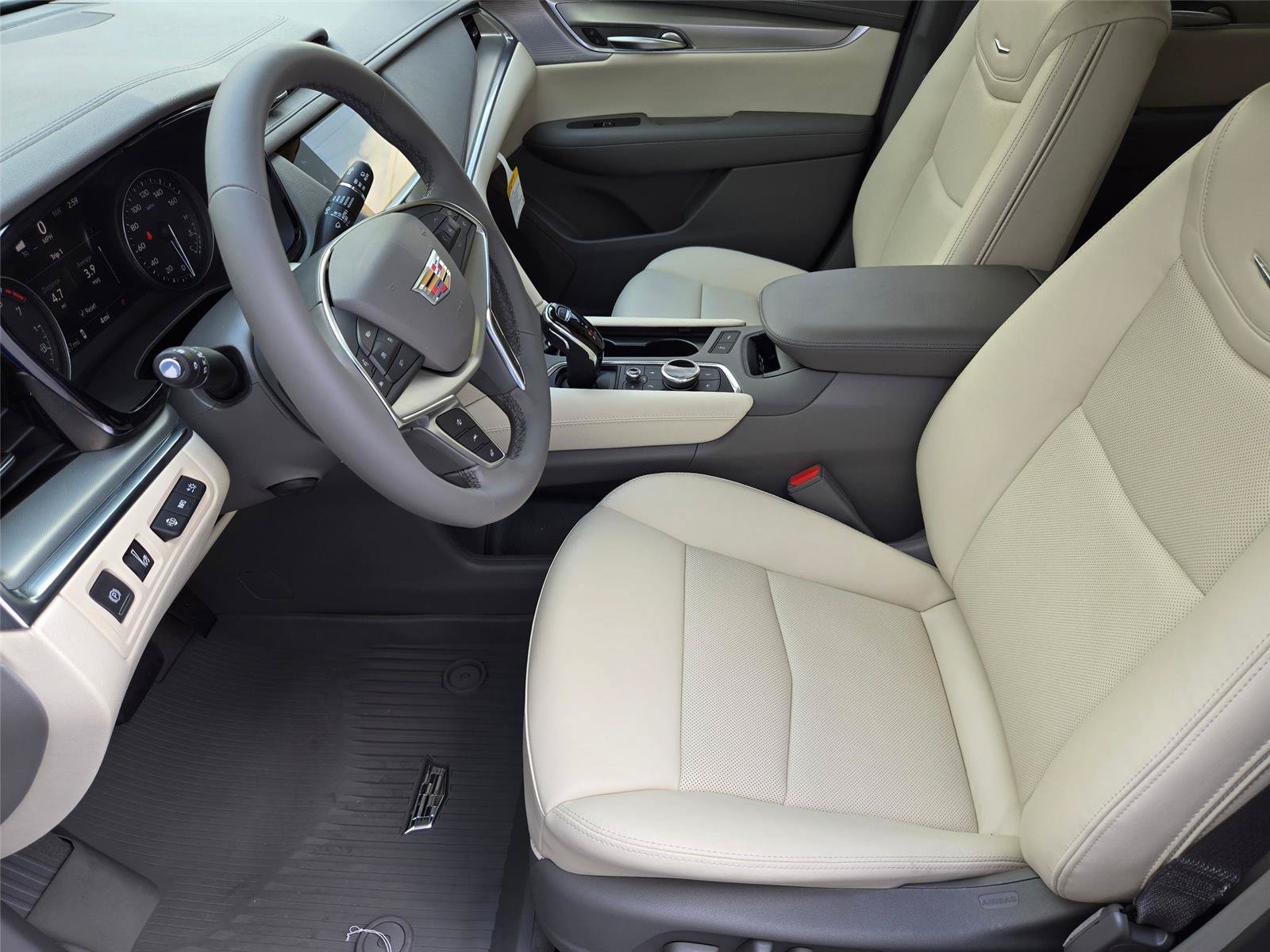 New 2026 Cadillac XT5 Premium Luxury w/ LPO, Floor Liner Package AWD/4WD image 11