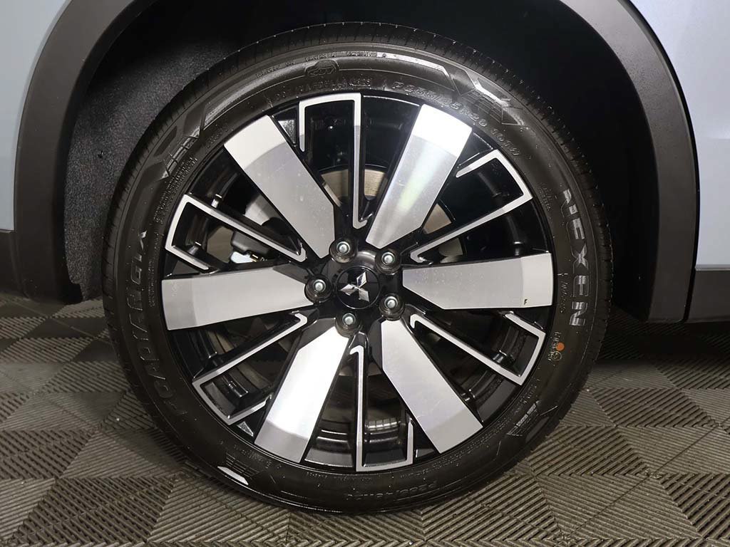 New 2026 Mitsubishi Outlander SE FWD image 22