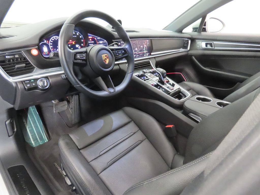 Certified 2023 Porsche Panamera RWD image 4