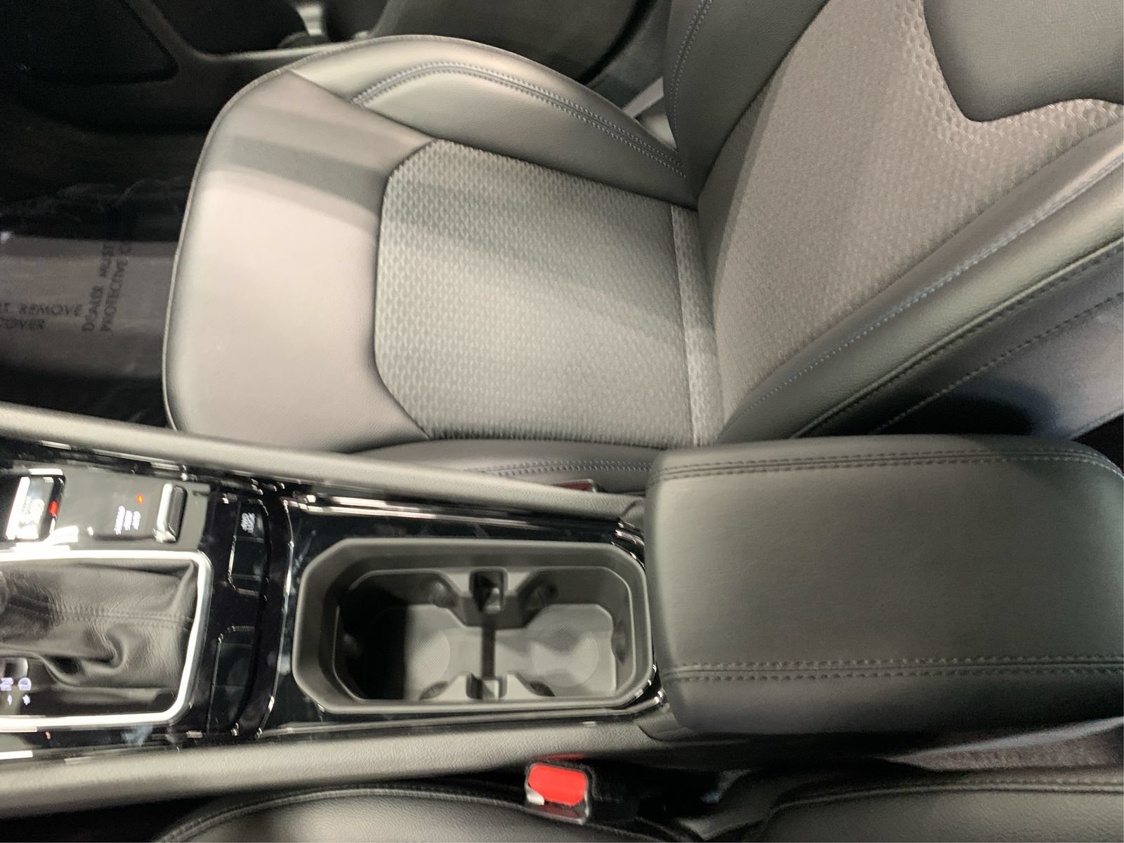 New 2026 Jeep Compass Latitude AWD/4WD image 14