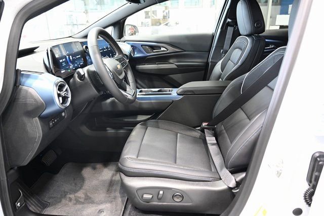 New 2026 Chevrolet Equinox EV LT w/ Convenience Package II image 9