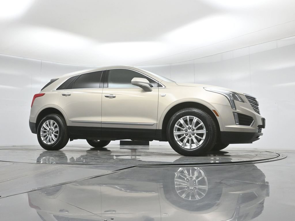 Used 2017 Cadillac XT5 FWD image 47