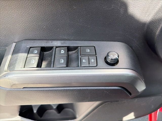 Certified 2020 Toyota Tacoma SR5 AWD/4WD image 20