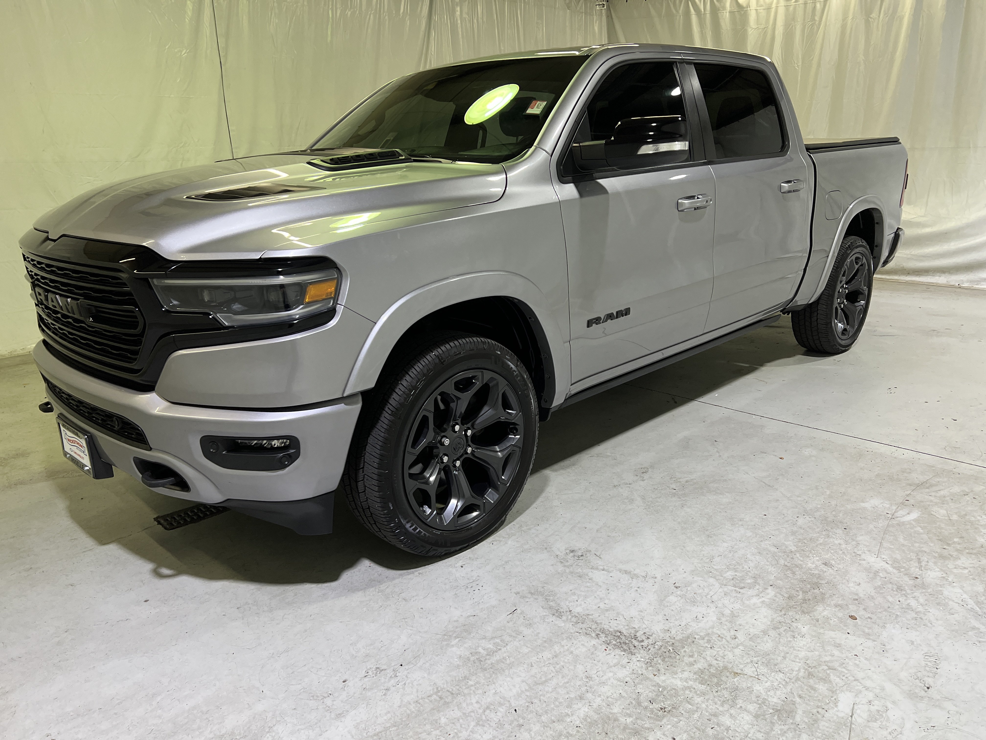 Used 2022 RAM 1500 Limited w/ Night Edition AWD/4WD image 11
