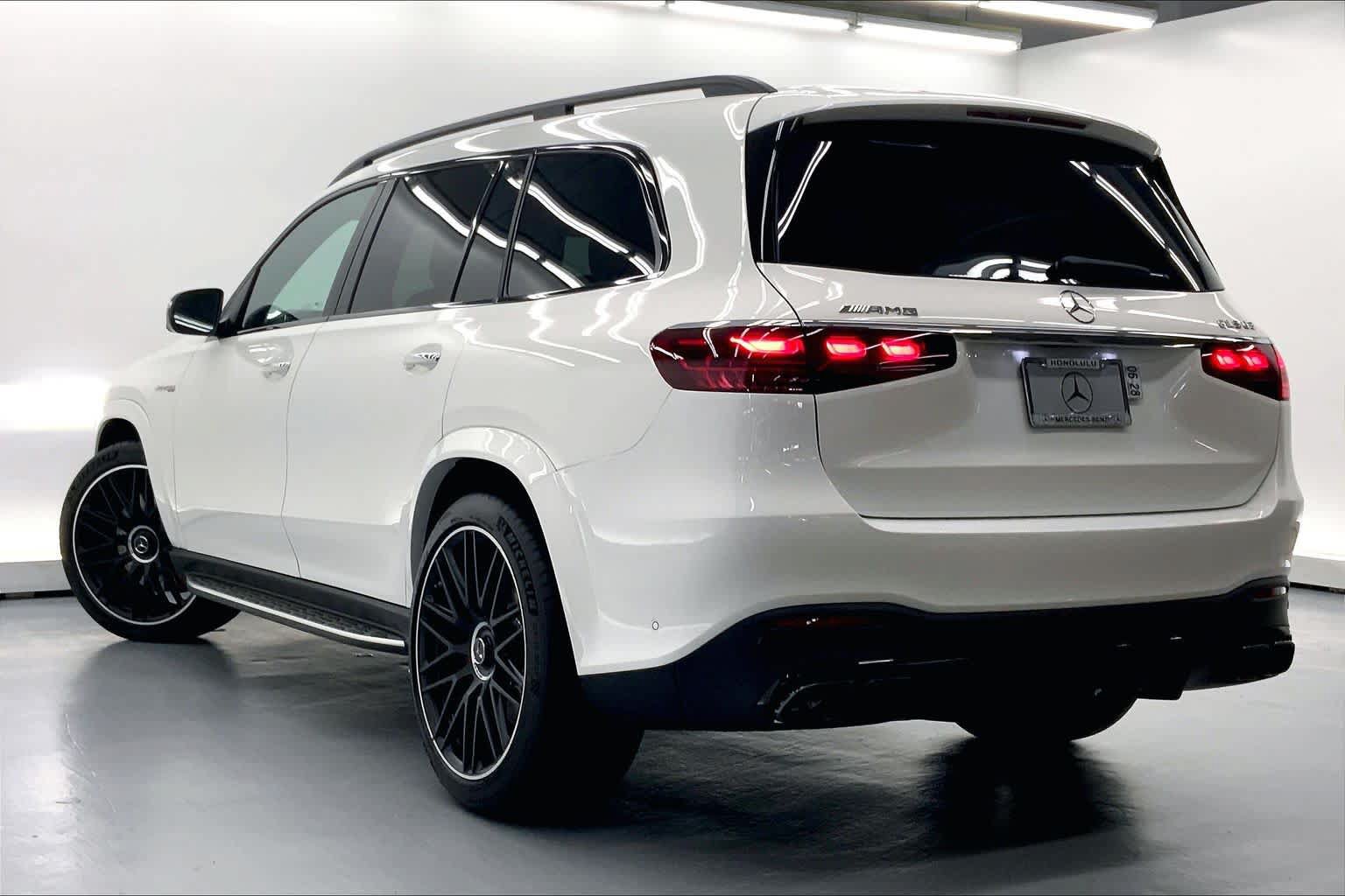 New 2026 Mercedes-Benz GLS 63 AMG 4MATIC image 6