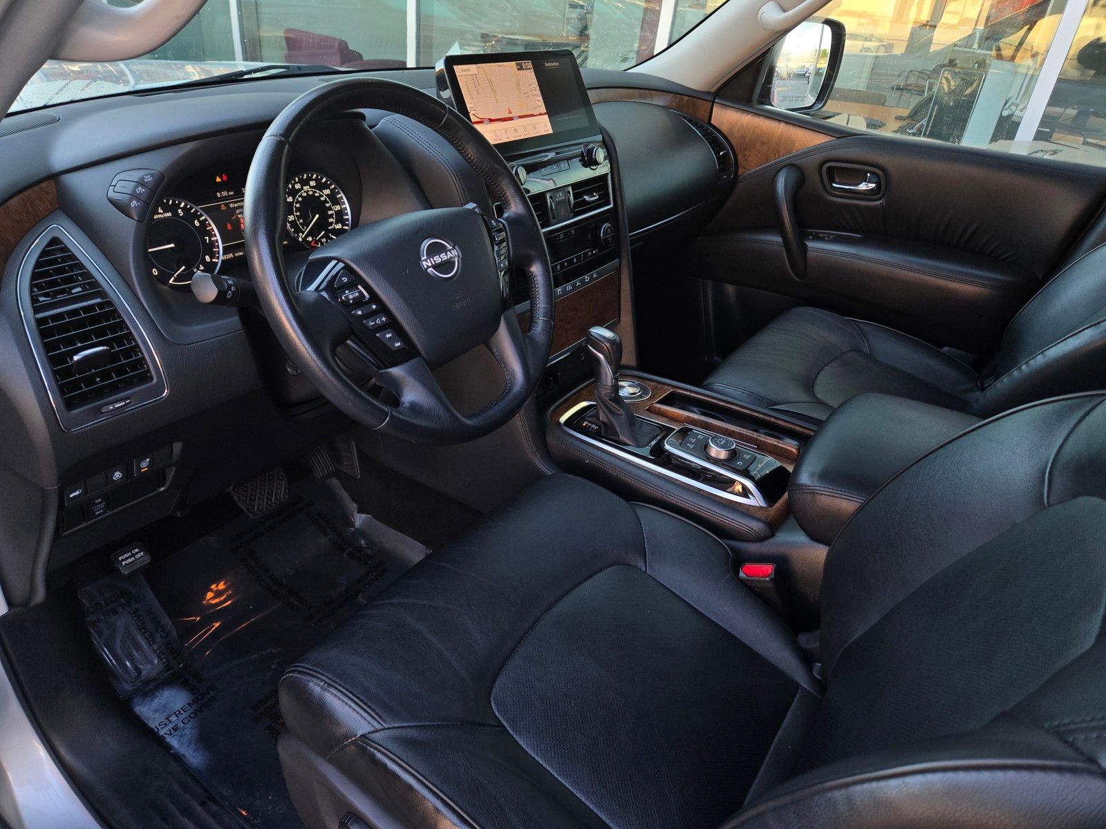 Used 2023 Nissan Armada SL w/ Captain's Chairs Package image 8