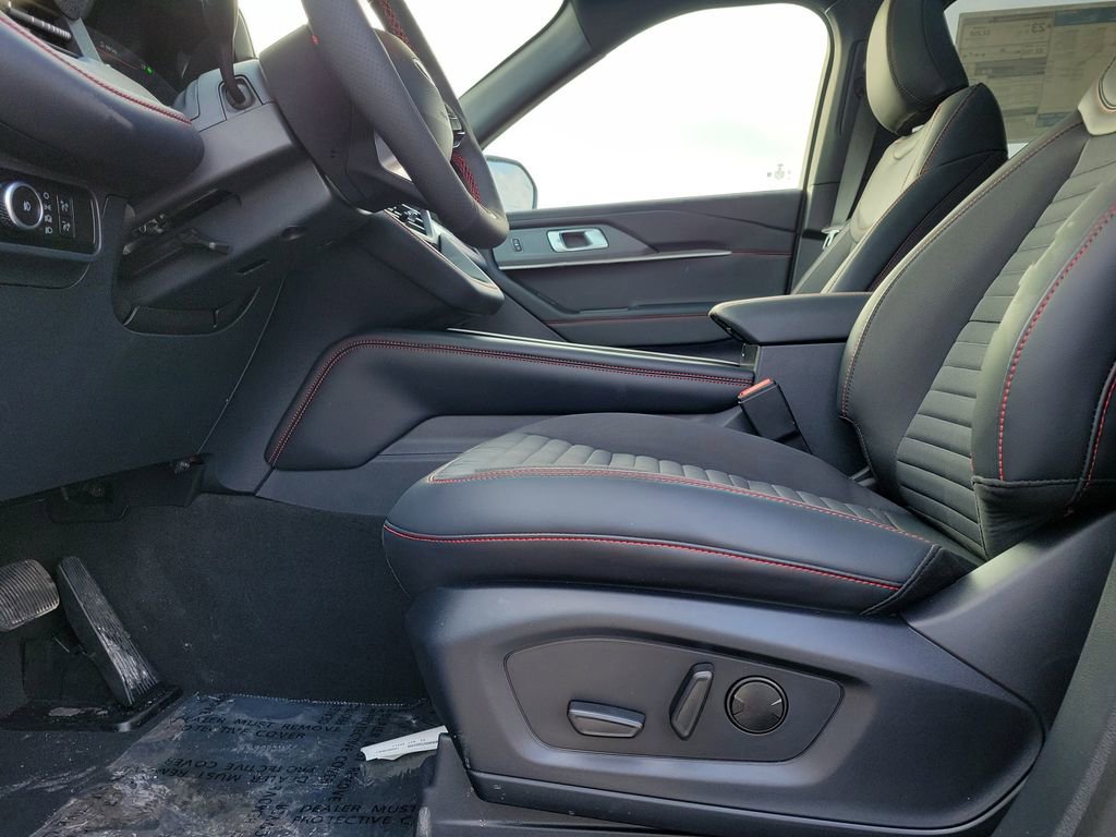 New 2026 Ford Explorer ST-Line w/ ST-Line Street Pack image 17