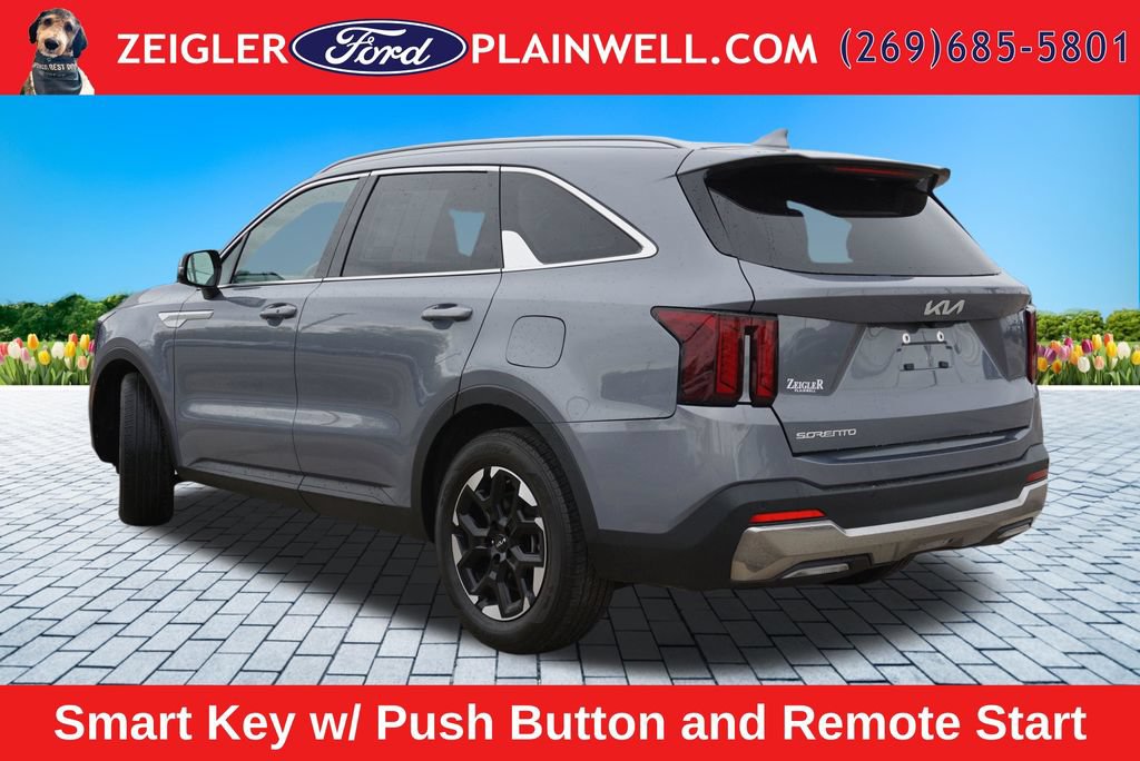 Used 2024 Kia Sorento S FWD image 3