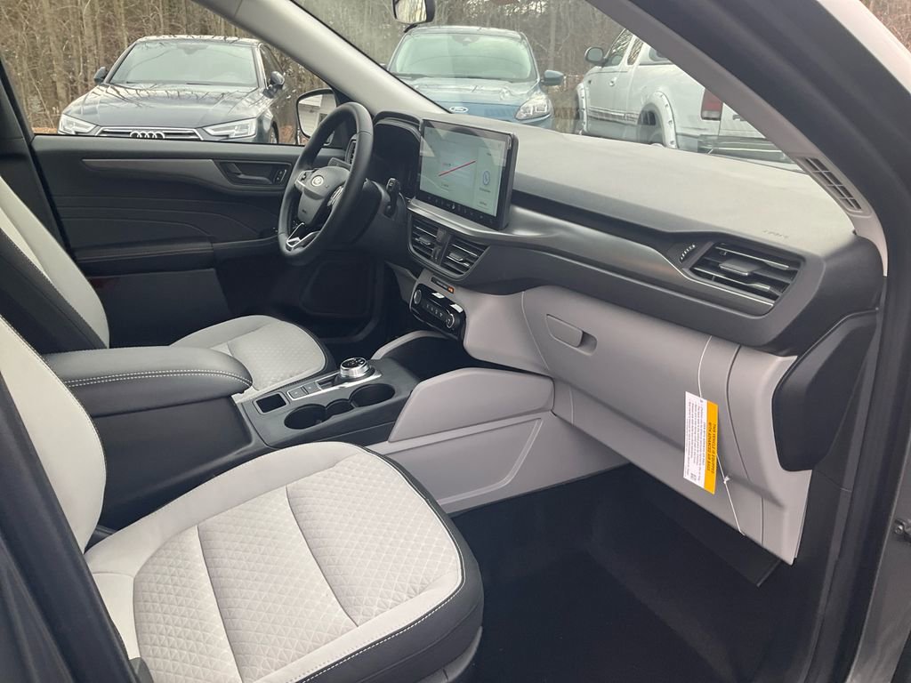 New 2026 Ford Escape Active w/ Tech Pack #1 FWD image 11
