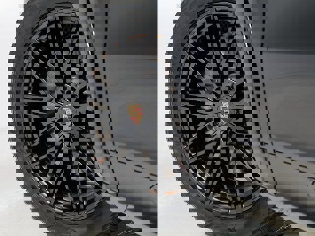 New 2026 Porsche Cayenne GTS image 33