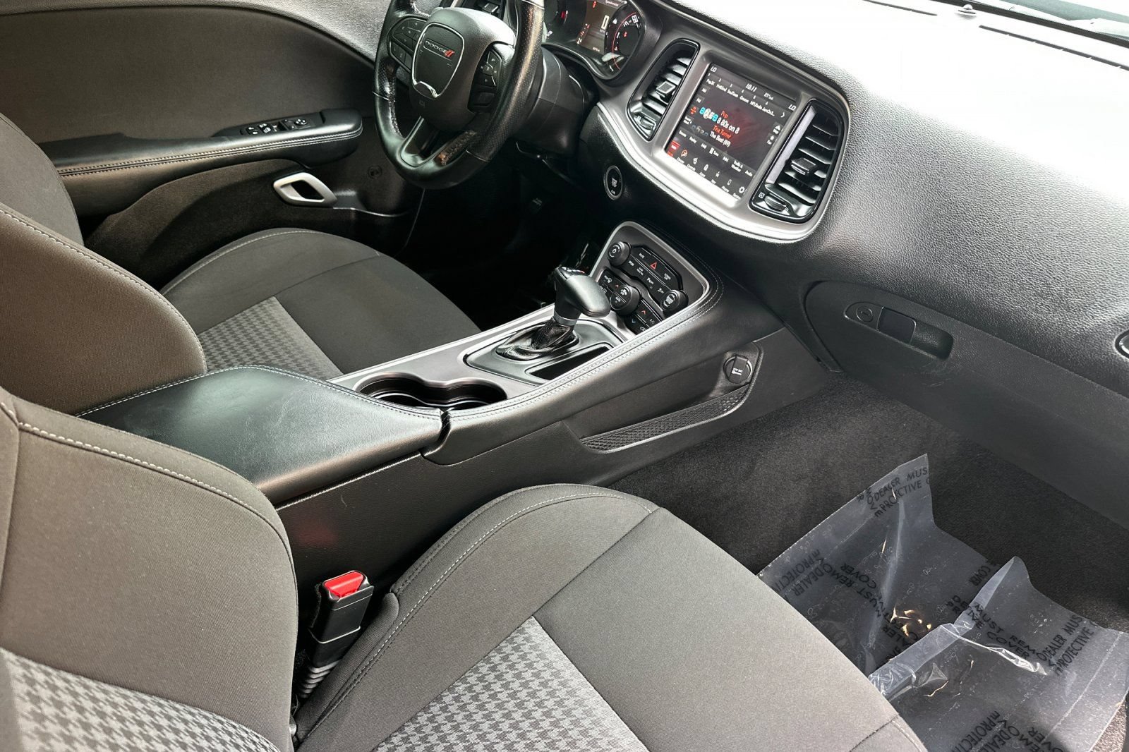 Used 2022 Dodge Challenger R/T RWD image 14