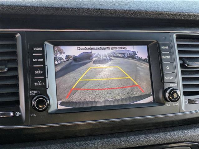 Used 2019 Kia Sedona LX image 13