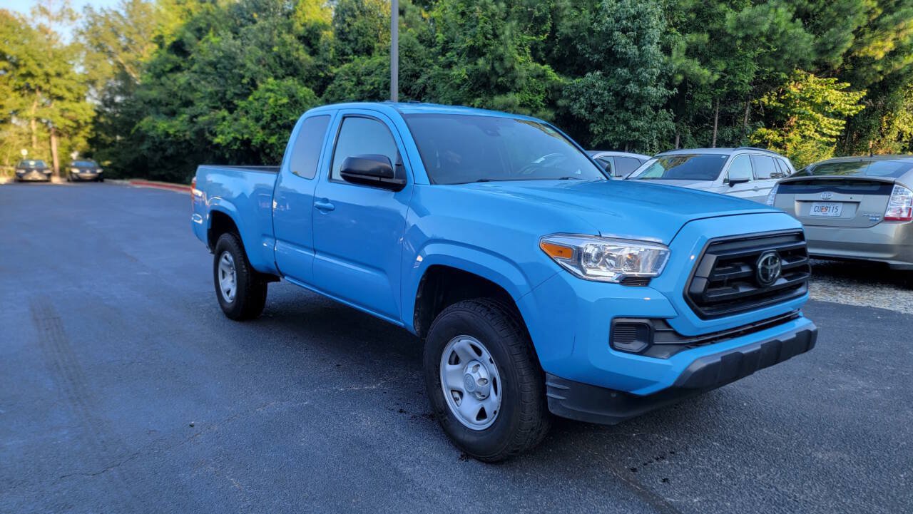 Used 2023 Toyota Tacoma SR w/ SR Convenience Package RWD image 4