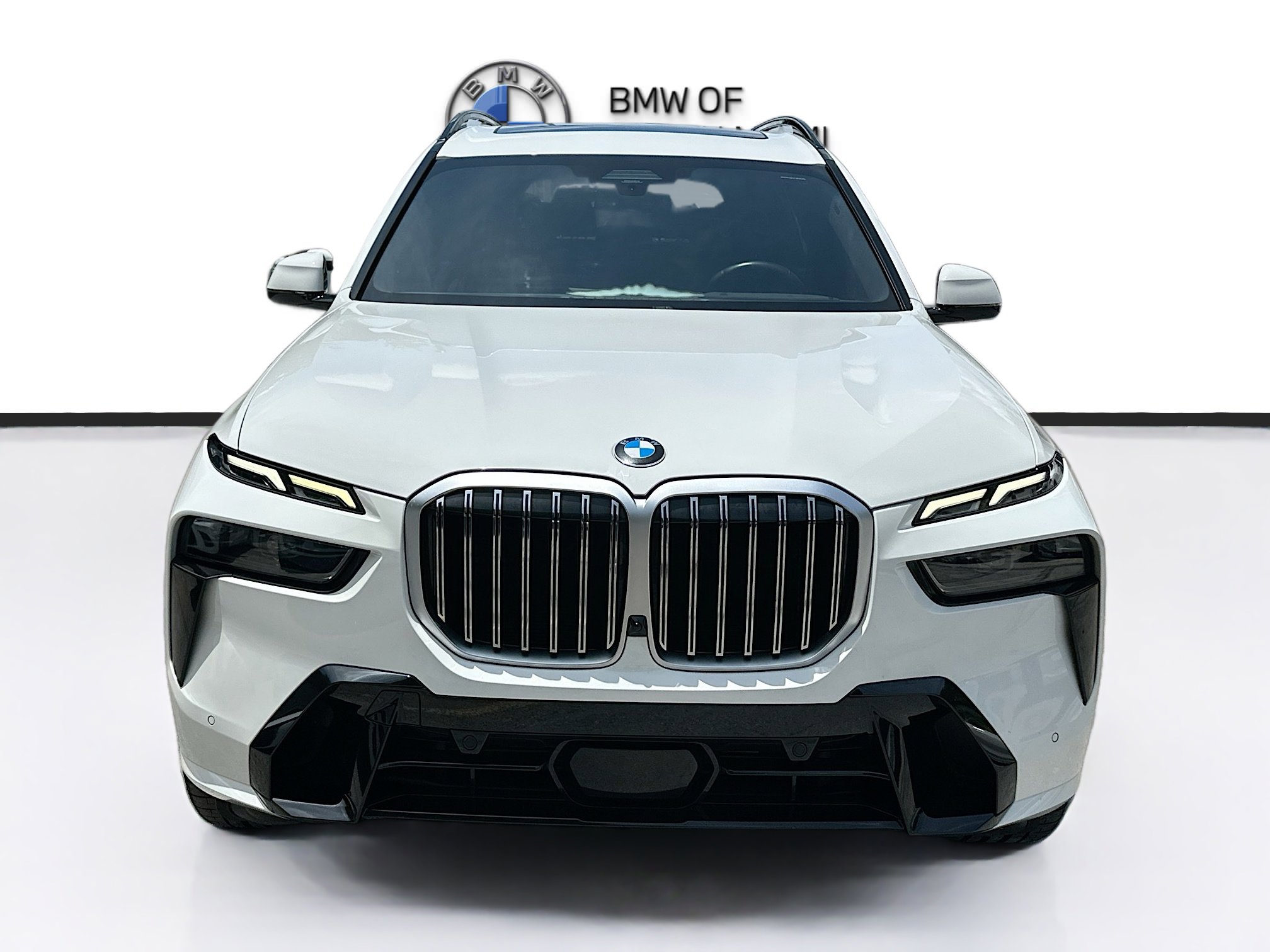 Used 2023 BMW X7 xDrive40i w/ M Sport Package AWD/4WD image 2