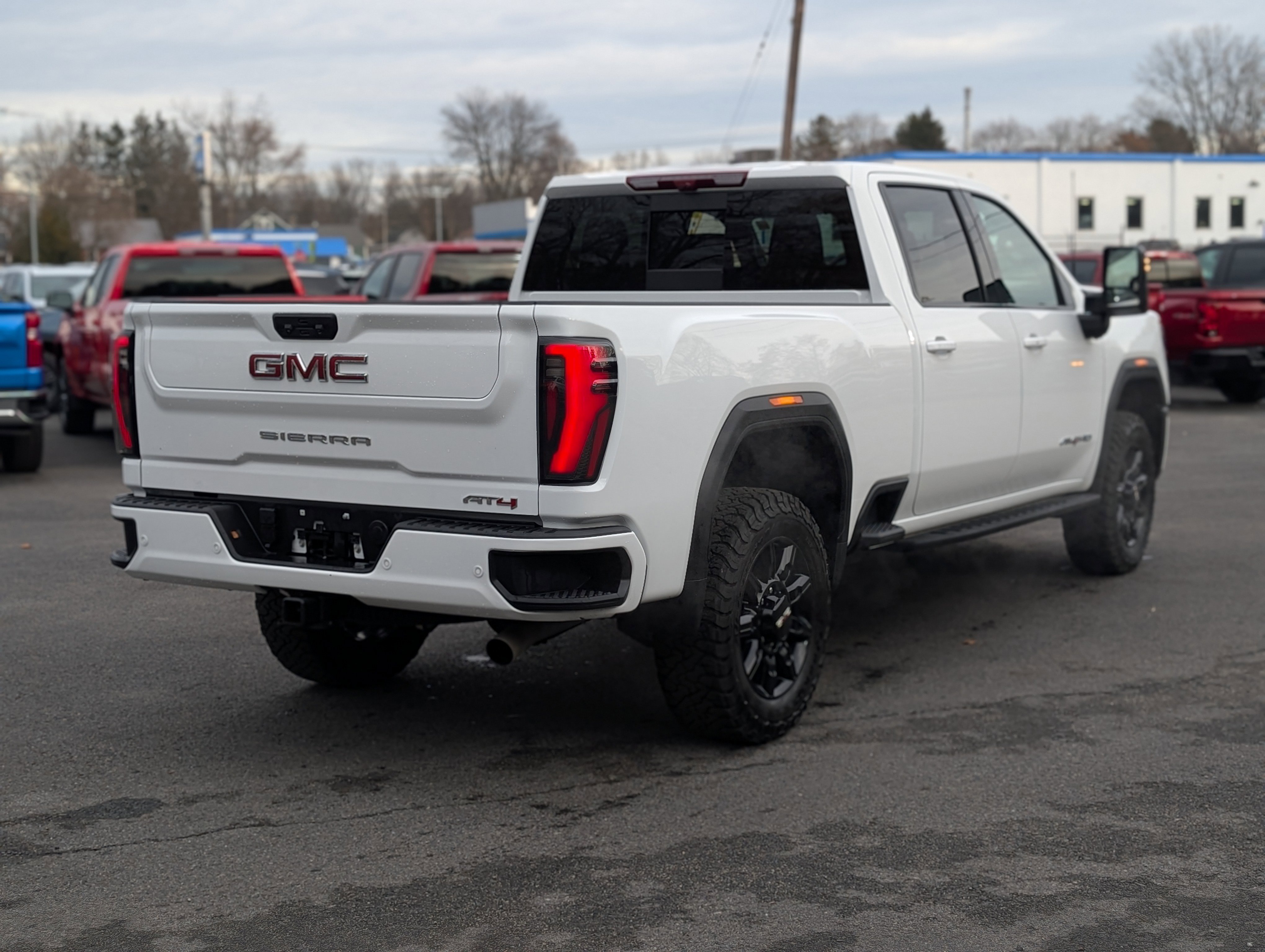 Used 2025 GMC Sierra 2500 AT4 w/ AT4 Premium Plus Package image 10