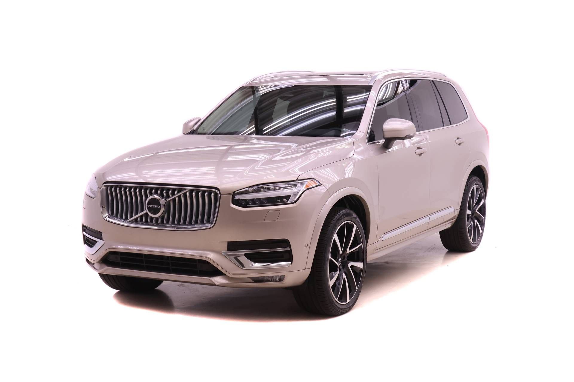 Certified 2023 Volvo XC90 B6 Plus w/ Protection Package Premier AWD/4WD image 1