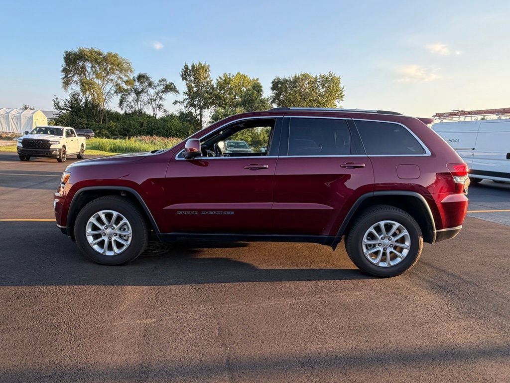 Used 2021 Jeep Grand Cherokee Laredo X AWD/4WD image 4