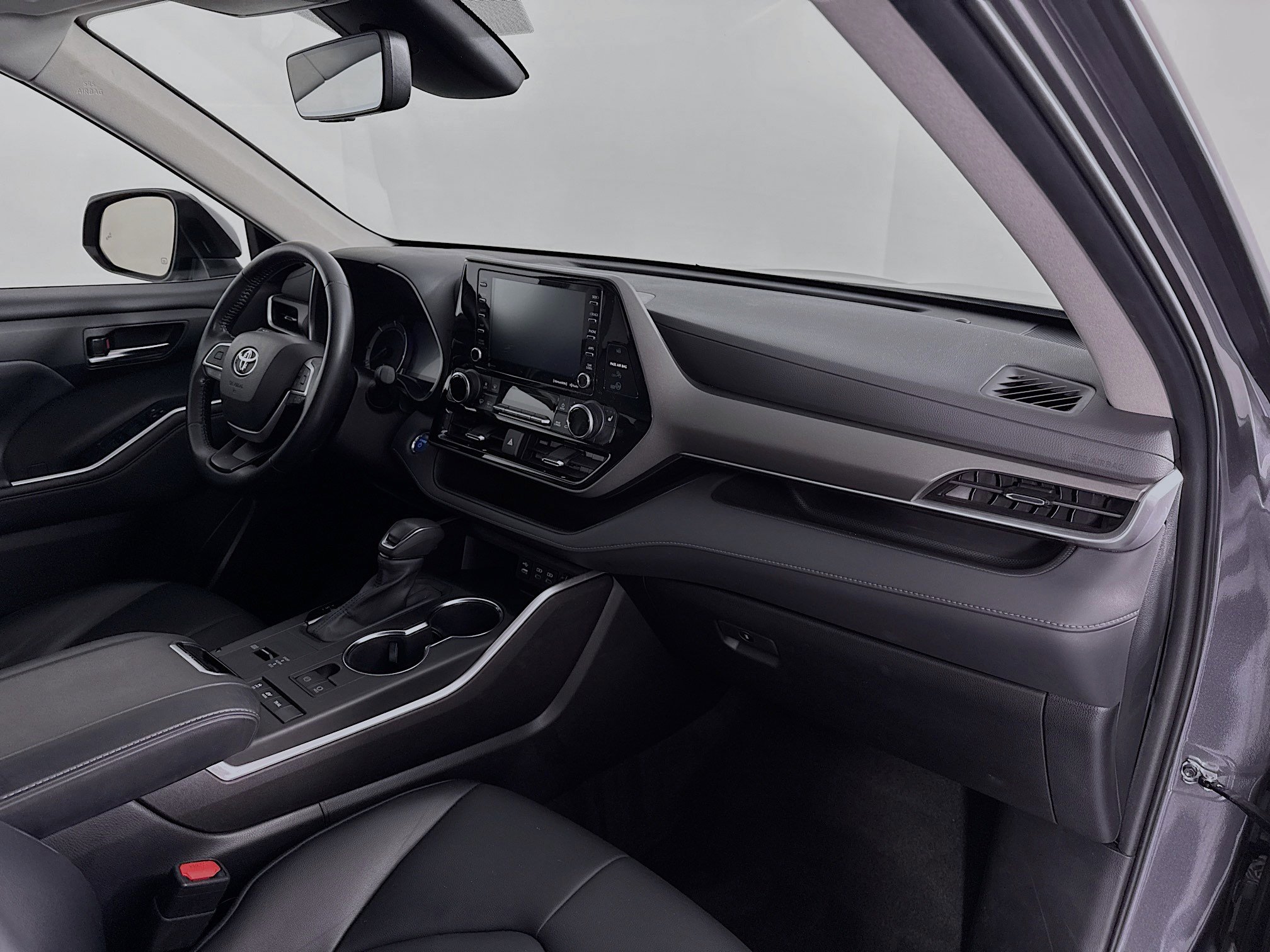 Used 2022 Toyota Highlander XLE image 30