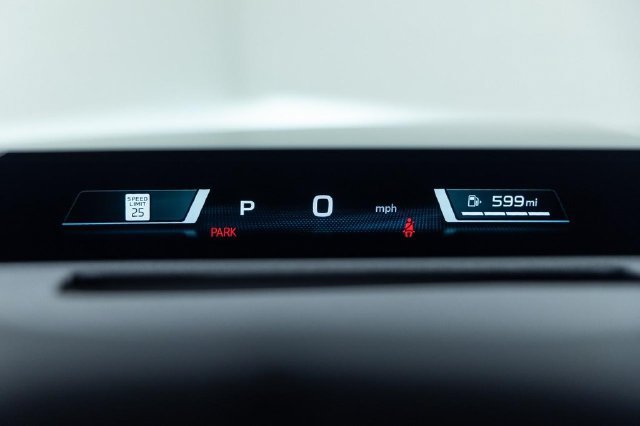 New 2027 BMW 740i xDrive w/ Executive Package AWD/4WD image 2