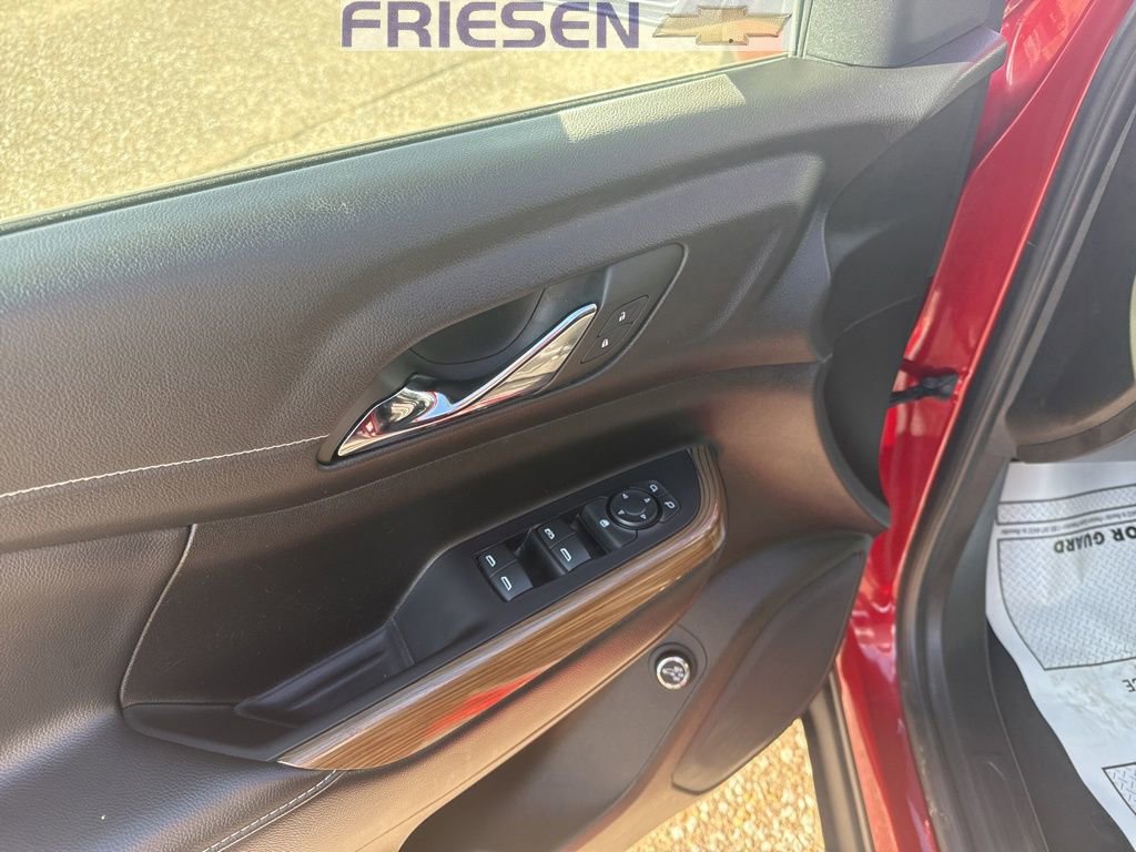 Used 2023 GMC Acadia SLE w/ Driver Convenience Package image 9