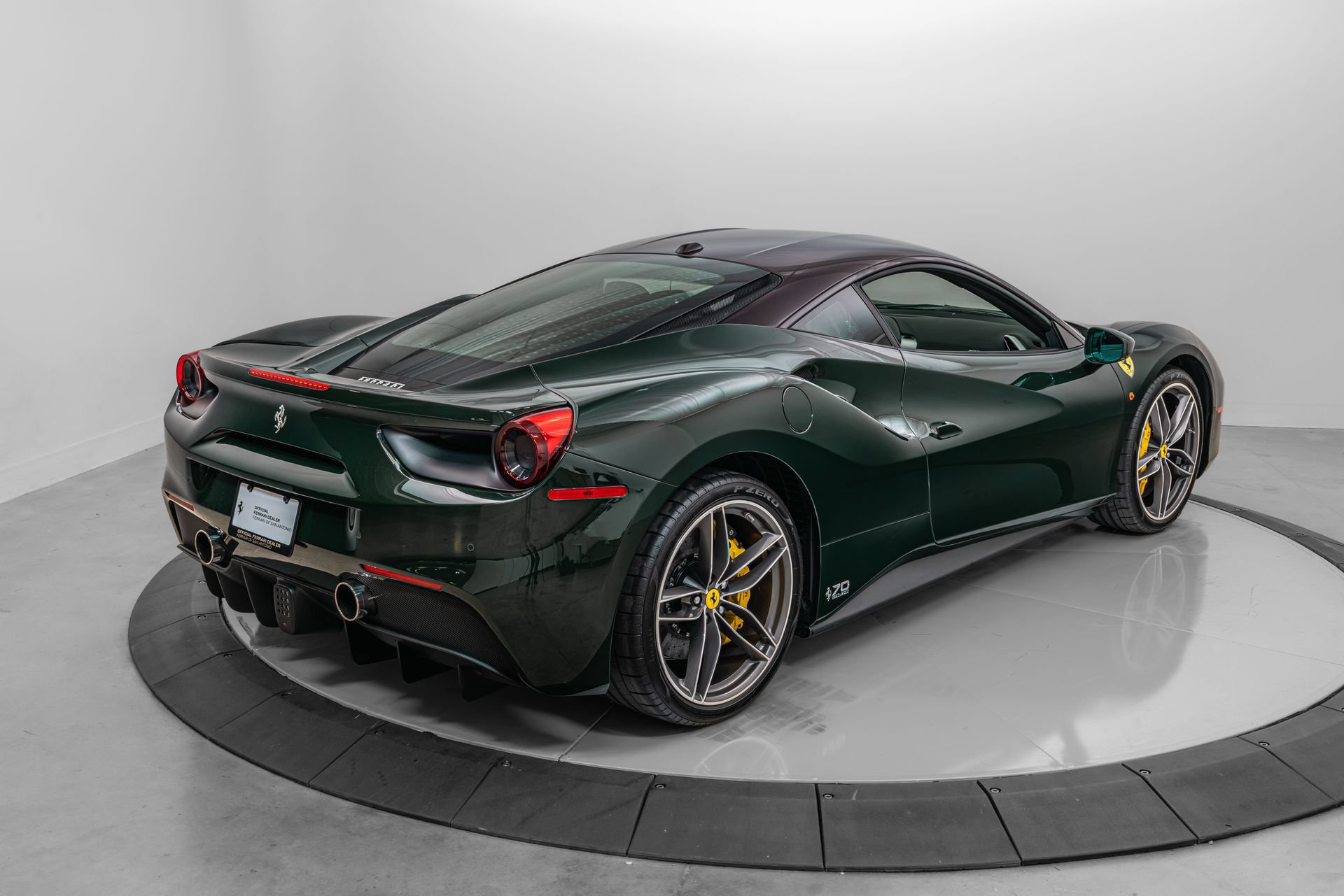 Certified 2018 Ferrari 488 GTB RWD image 10