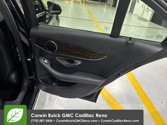 Used 2018 Mercedes-Benz C 300 Sedan image 32