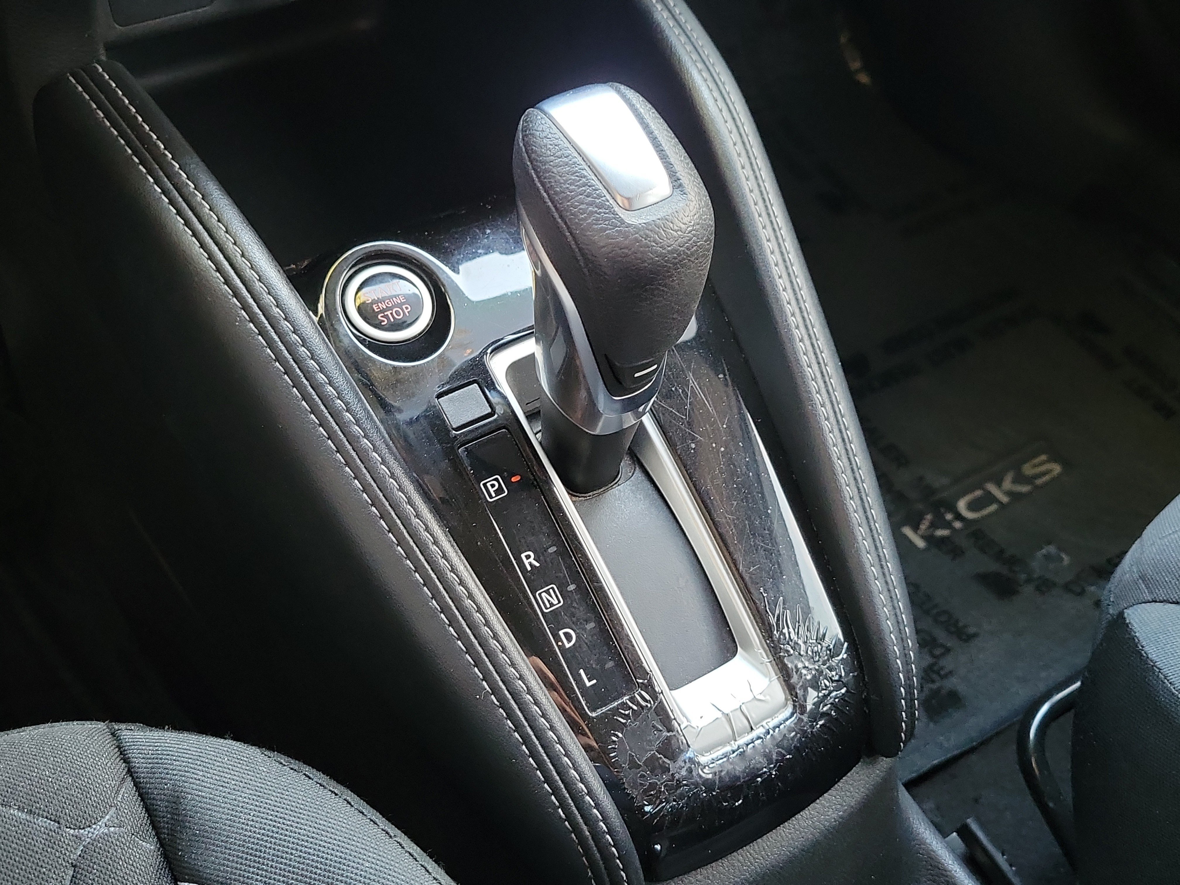 Used 2020 Nissan Kicks SV FWD image 35