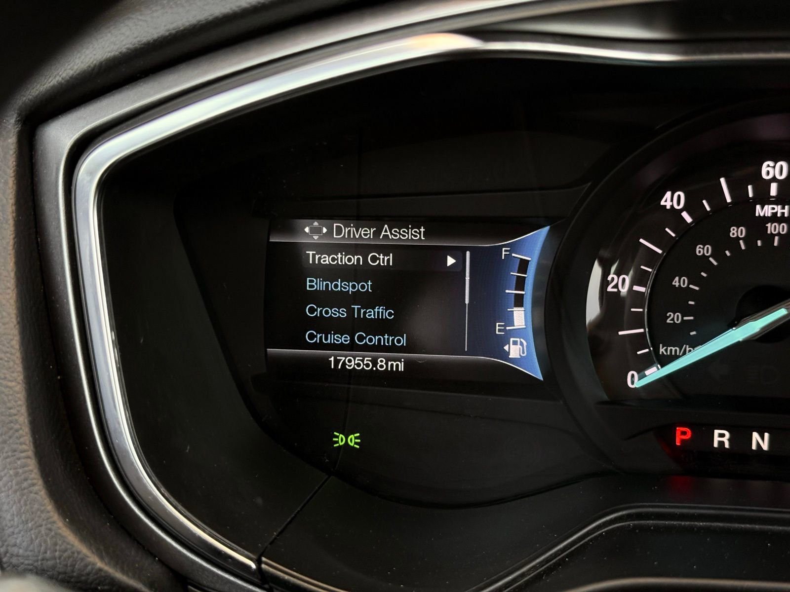 Used 2020 Ford Fusion SE FWD image 31