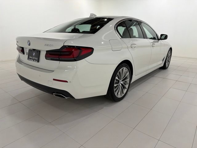 Certified 2023 BMW 530i xDrive w/ Convenience Package AWD/4WD image 5